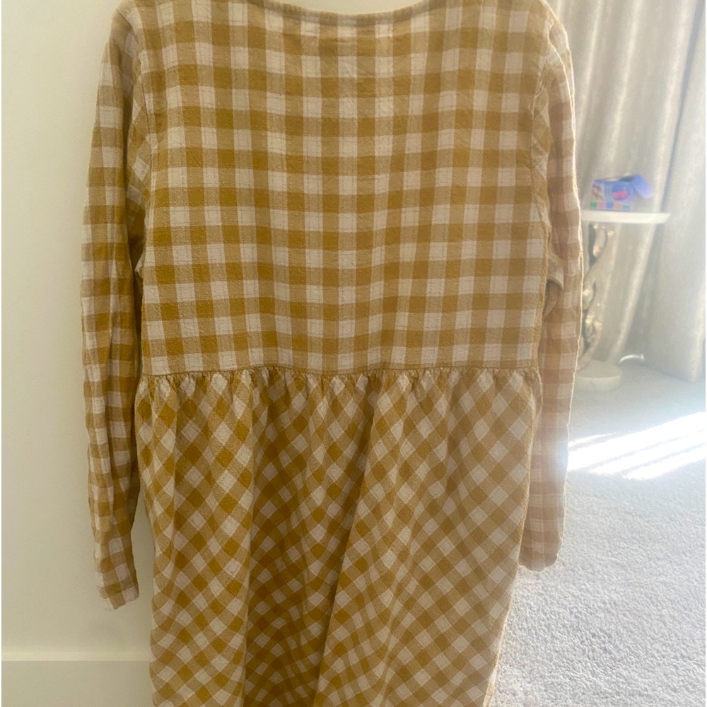 Super cute fall dress!